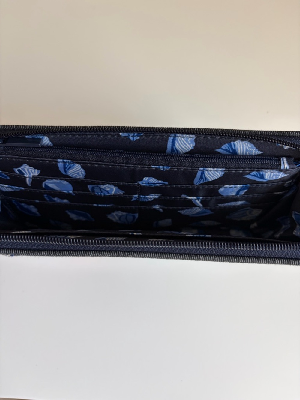 Vera Bradley Beach Wallet - Picture 11 of 11